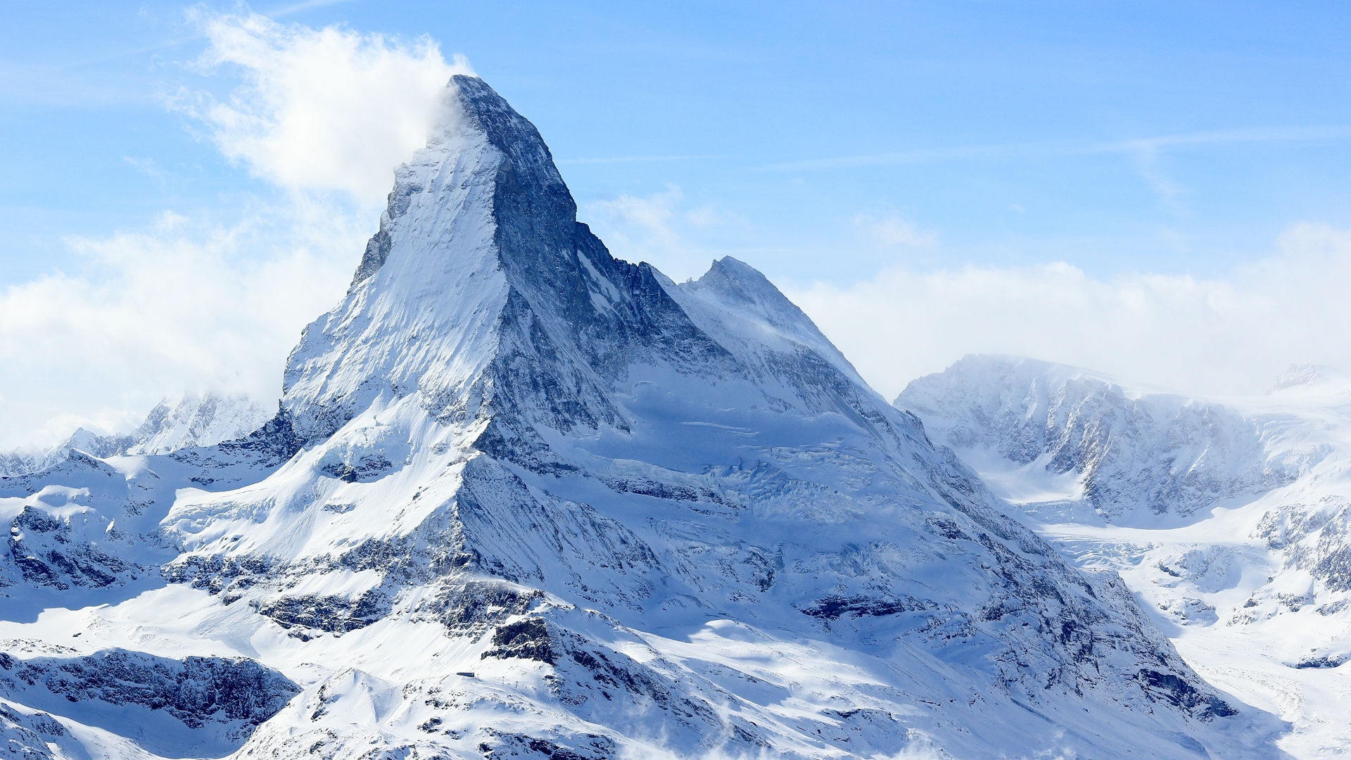 Svizzero? Non più! Toblerone cambia volto e l(u)ogo